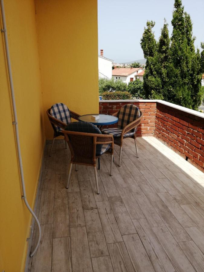 Apartmani Nevera Đảo Krk Ngoại thất bức ảnh