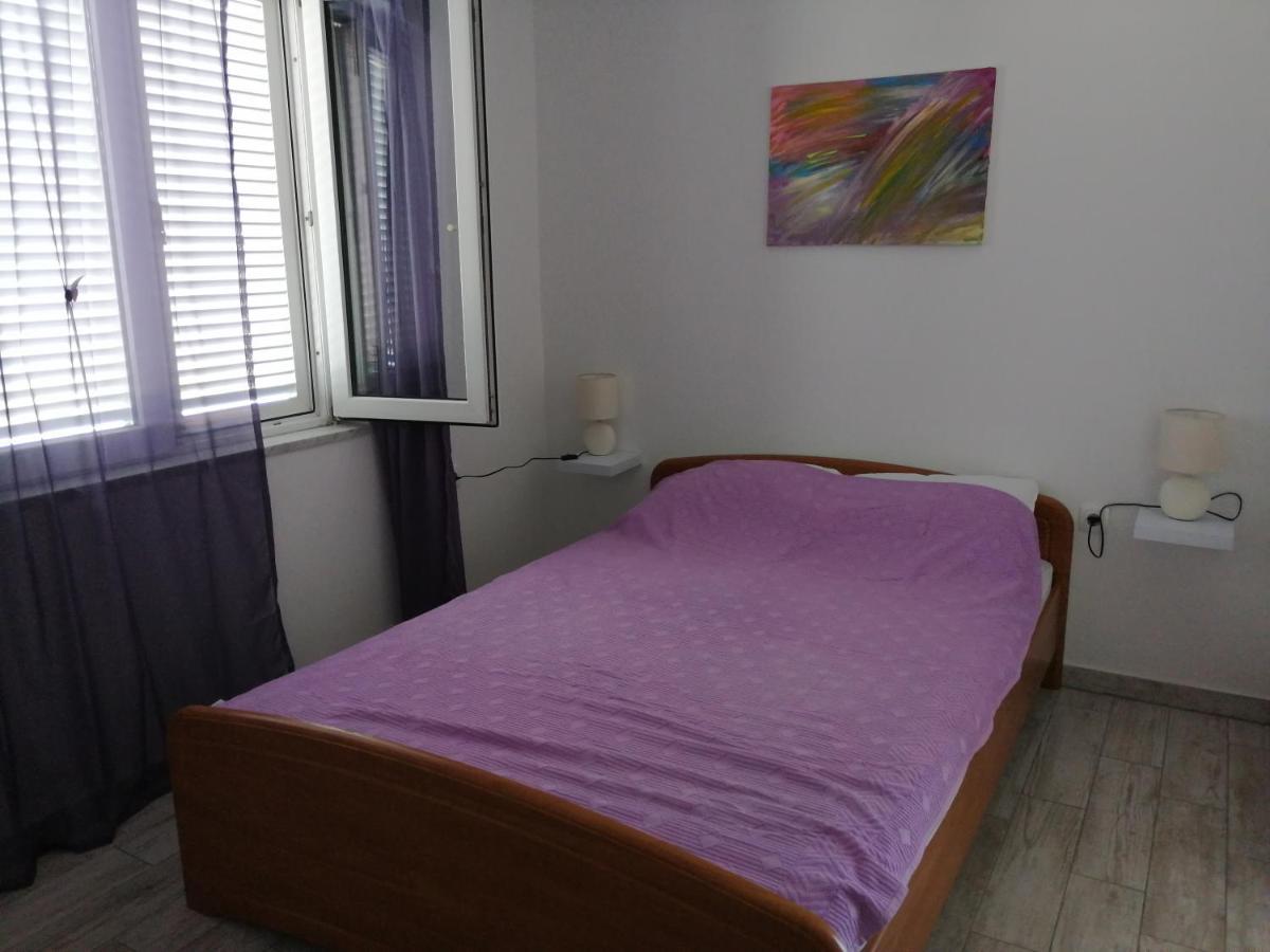 Apartmani Nevera Đảo Krk Ngoại thất bức ảnh