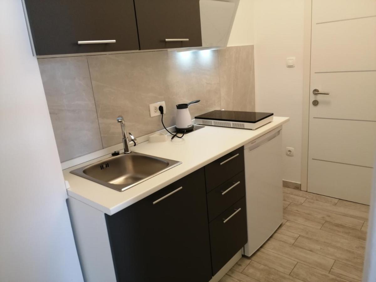 Apartmani Nevera Đảo Krk Ngoại thất bức ảnh